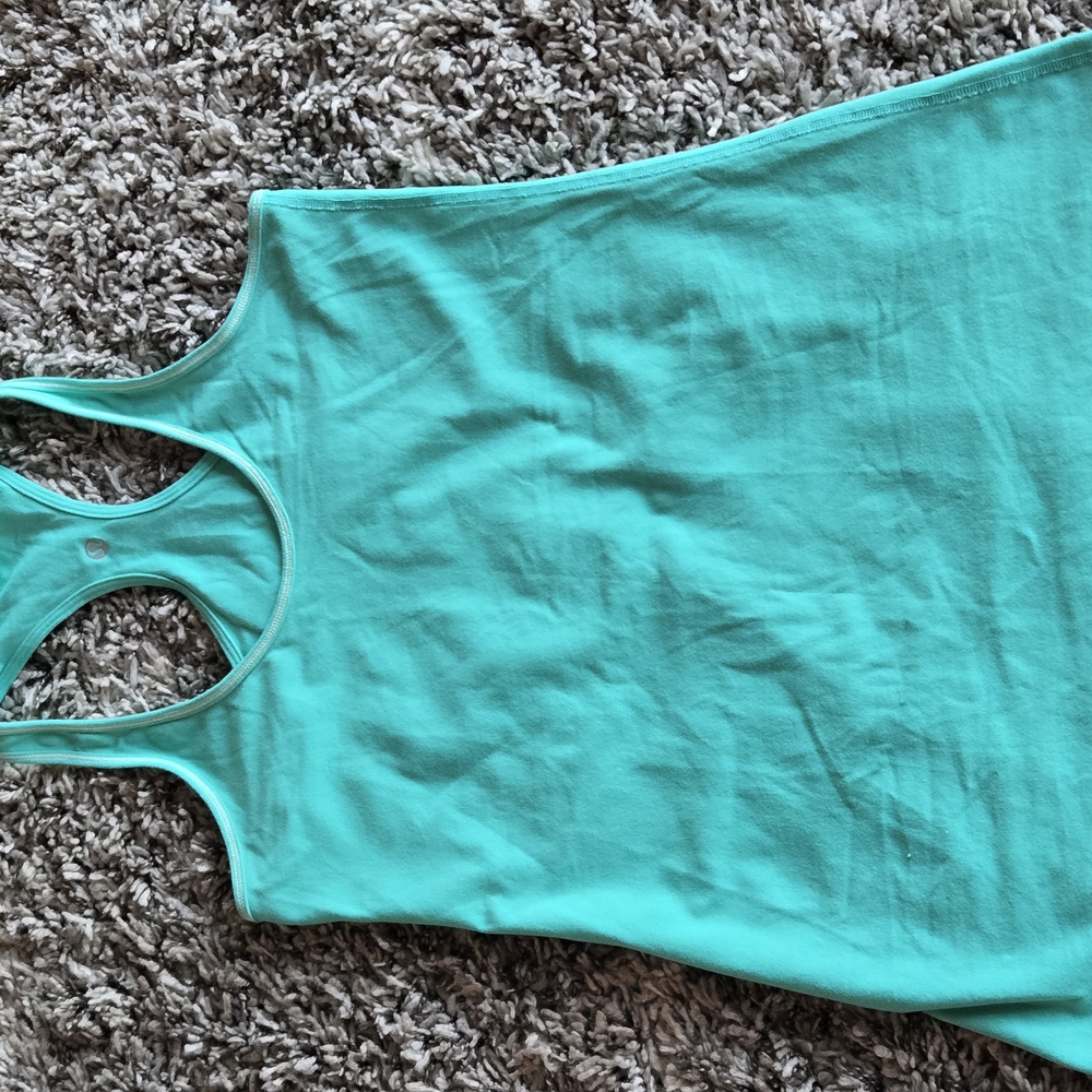 Lululemon Athletica Green Fitted Sleeveless Tank Top